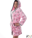 Kép 2/3 - Nagyméretű rózsaszín tappancsos pihe puha wellsoft női köntös