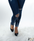 Szakadt, slim fit női farmer nadrág Szakadt, slim fit női farmer nadrág
