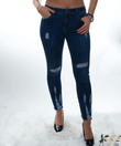 Szakadt, slim fit női farmer nadrág Szakadt, slim fit női farmer nadrág