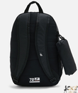 Nike hátizsák iskolatáska tolltartóval fekete 20L Nike hátizsák iskolatáska tolltartóval fekete 20L