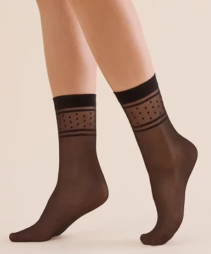 Gabriella fekete pöttyös bokafix Nebi