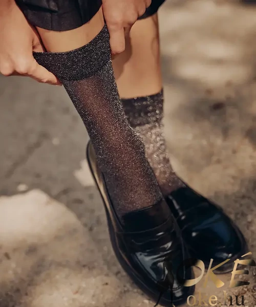 Gabriella ezüst lurexes fekete bokafix Tova