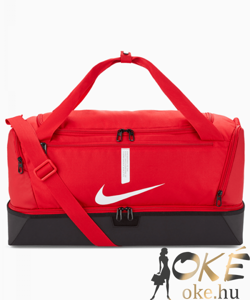 Nike utazótáska CU8096-657 piros 37 L